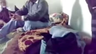 उहाँले आफ्नो सबै भन्दा राम्रो मित्र आए र व्यक्तिगत उनको दुई पटक आउन गरे